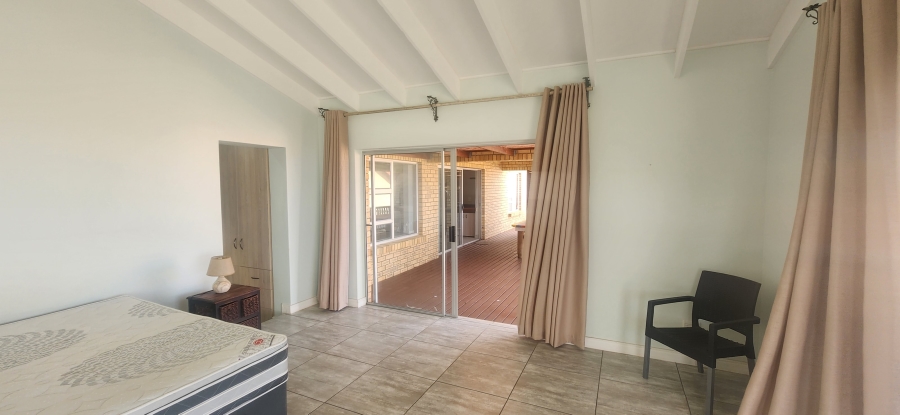 6 Bedroom Property for Sale in Dana Bay Western Cape